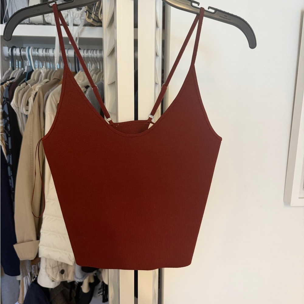 ALC burgundy tank size small